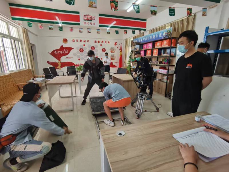 黄岛区广告片拍摄公司：极简主义践行者，少即是多的视觉哲学